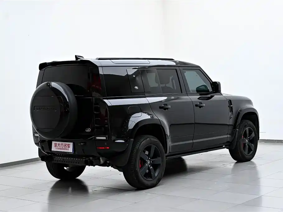 Land Rover Defender 2024 110 3.0T P400 X-DYNAMIC HSE купить на сайте DeffCars