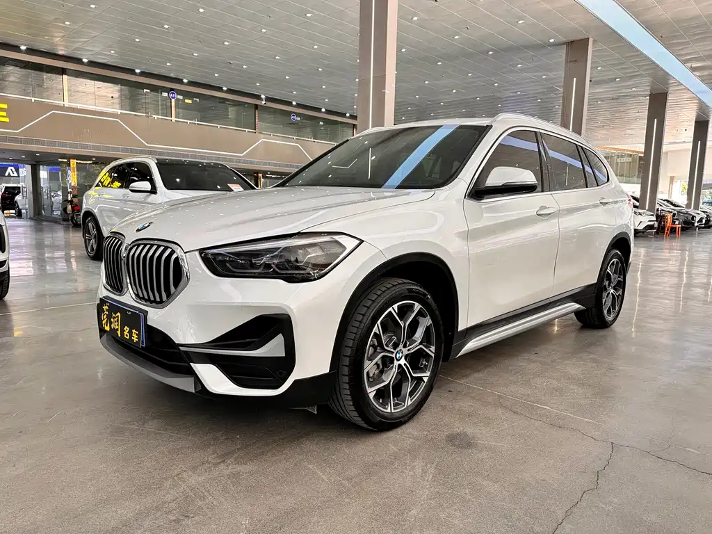 BMW X1 2022 sDrive25Li Leading Model купить на сайте DeffCars
