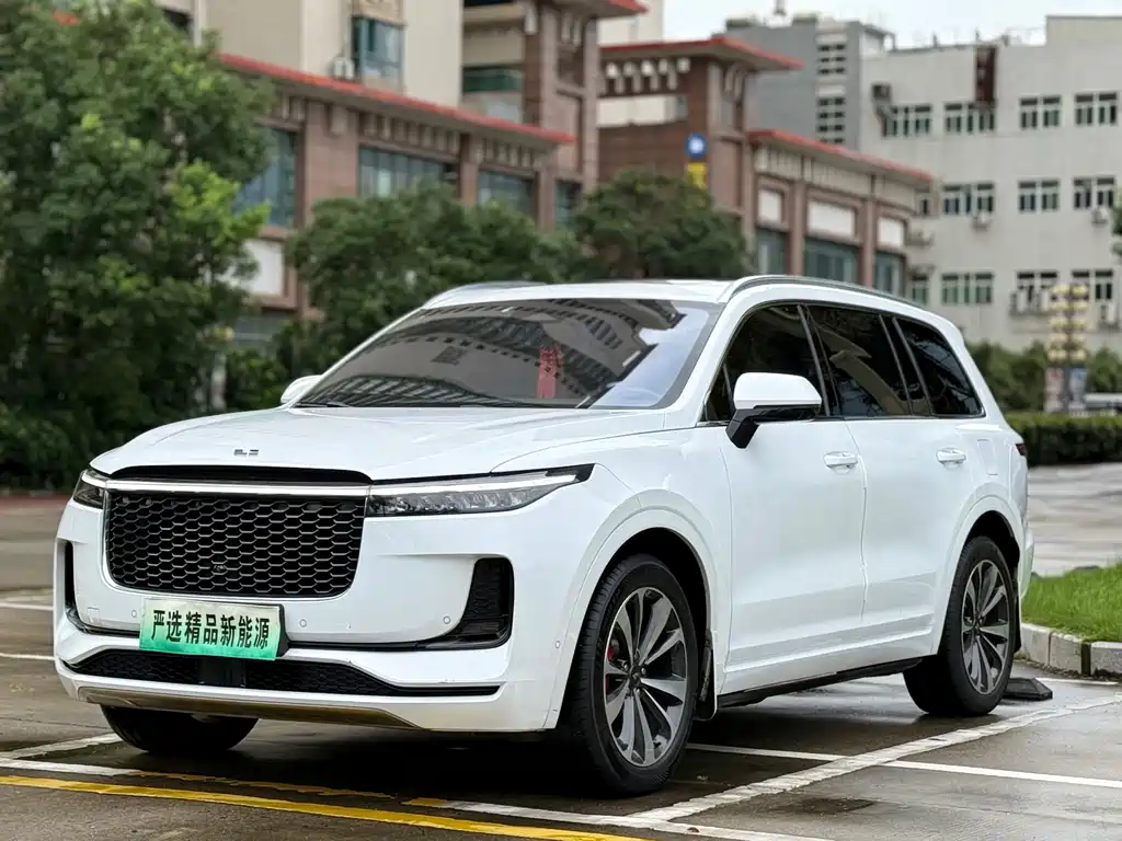 Ideal ONE 2021 extended range 6-seater version купить на сайте DeffCars