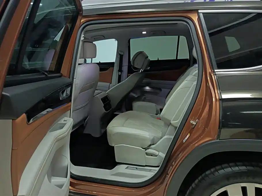 Touron 2022 380TSI four-wheel drive supreme flagship version купить на сайте DeffCars