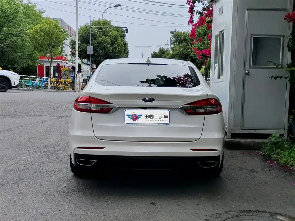 Mondeo 2020 EcoBoost 180 Fashion Model купить на сайте DeffCars