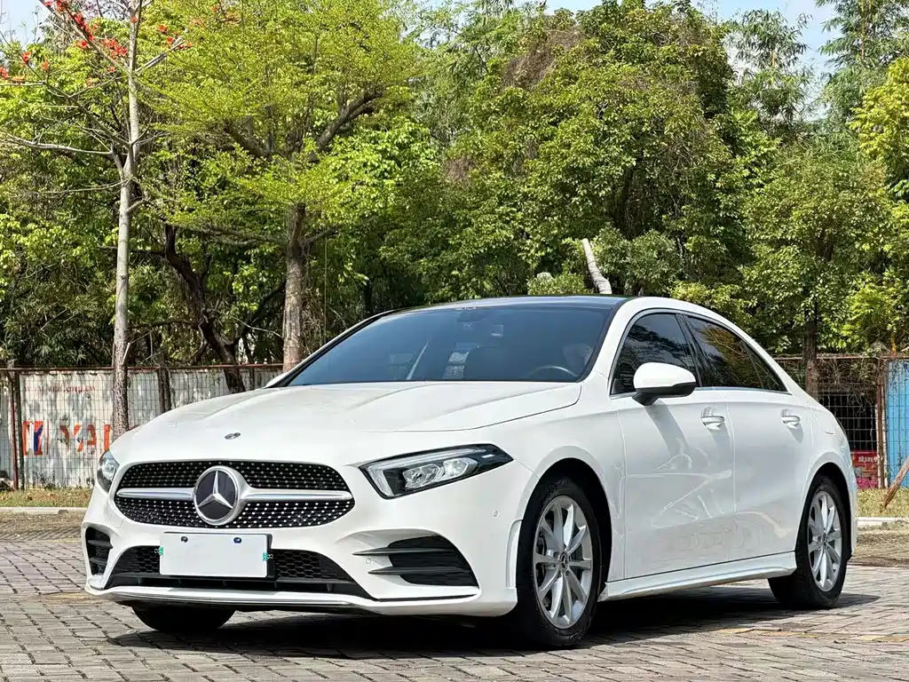 Mercedes-Benz A-Class 2020 Facelift A 200 L Sports Sedan Fashionable купить на сайте DeffCars