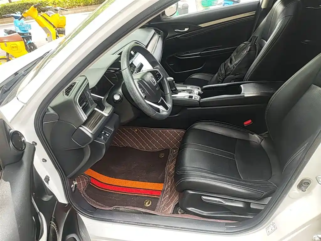 Civic 2019 220TURBO CVT Dynamic Edition National VI купить на сайте DeffCars