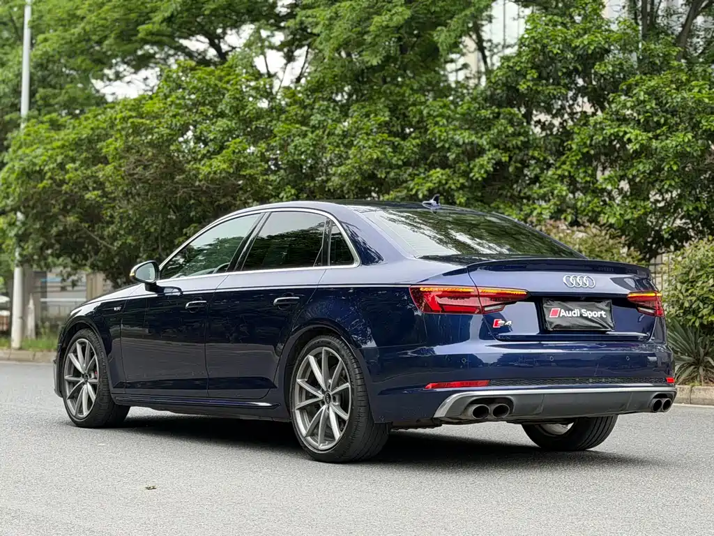 Audi S4 2018 S4 3.0TFSI купить на сайте DeffCars