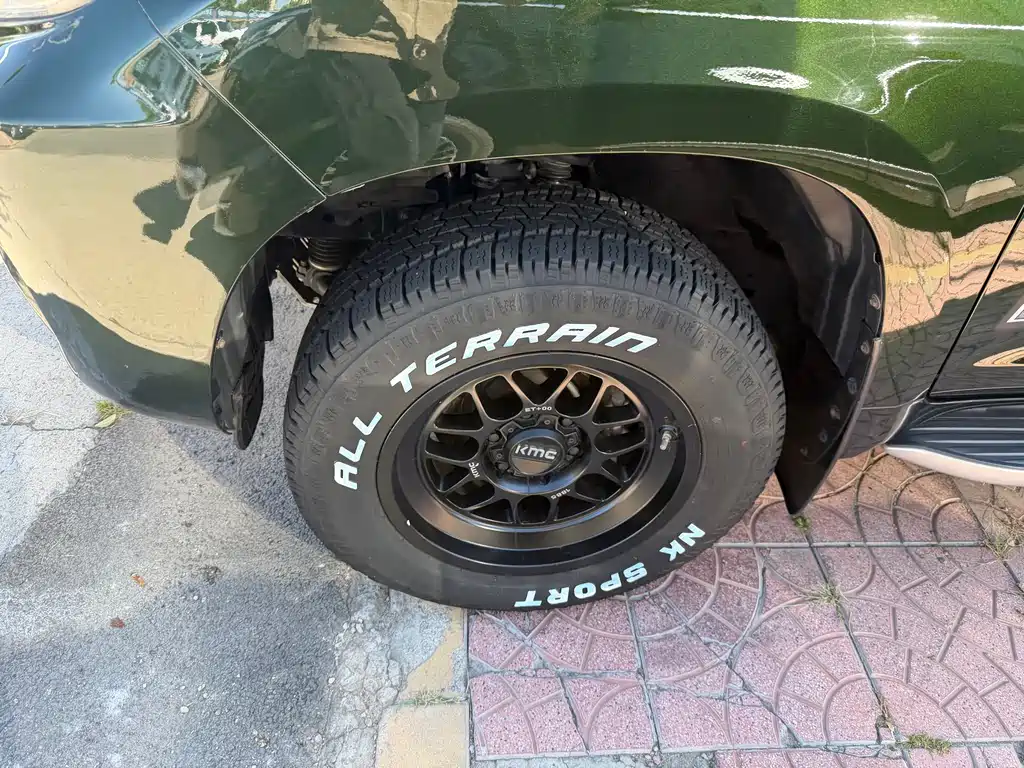Prado 2018 3.5L automatic VX NAVI rear mounted spare tire купить на сайте DeffCars