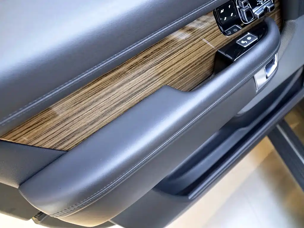 Range Rover 2019 3.0 SC V6 Legendary Extended Edition купить на сайте DeffCars