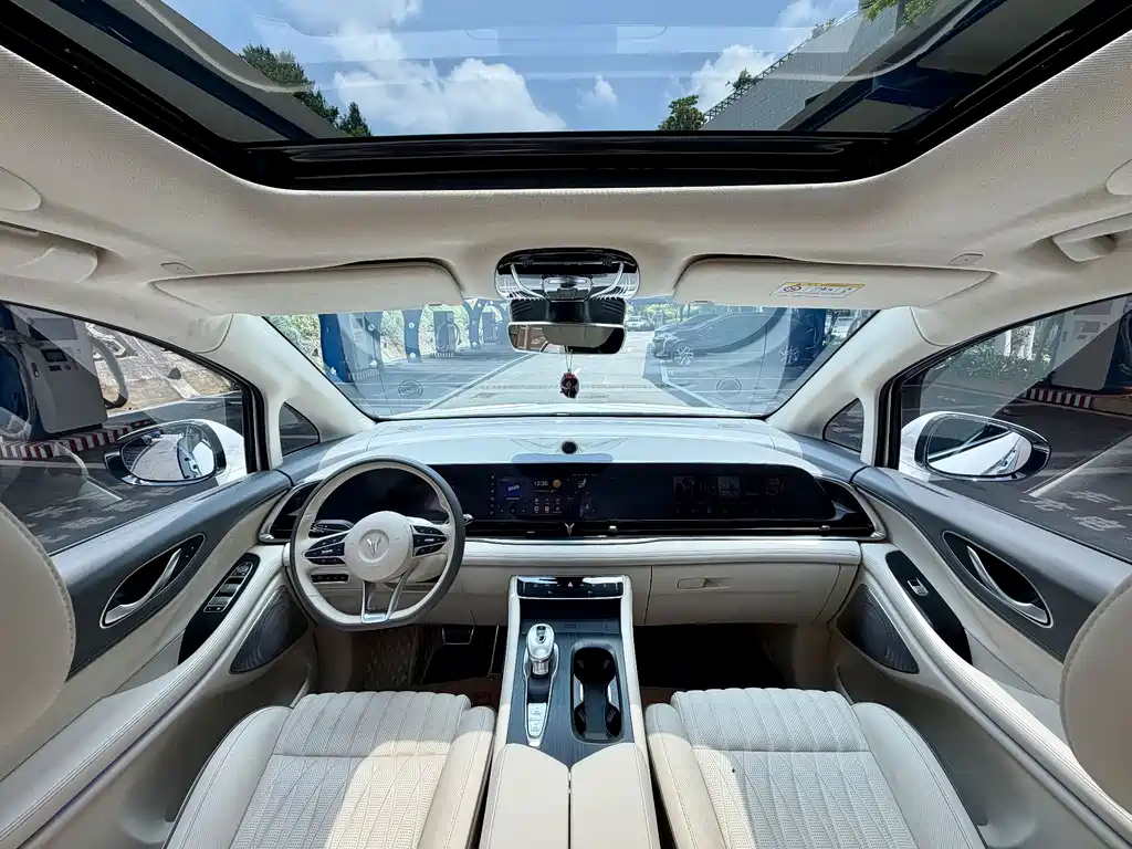 Lantu Dreamer 2022 0-carbon version Dream+Smart Range Package 605km купить на сайте DeffCars
