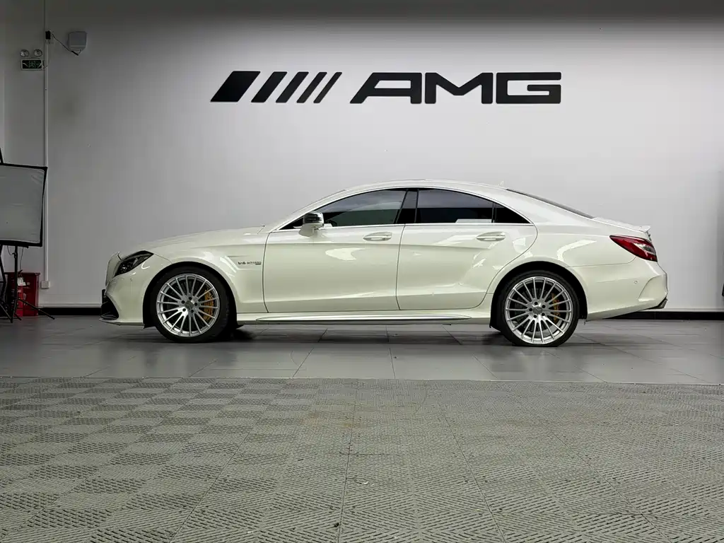 Mercedes-Benz CLS AMG 2015 AMG CLS 63 S 4MATIC купить на сайте DeffCars