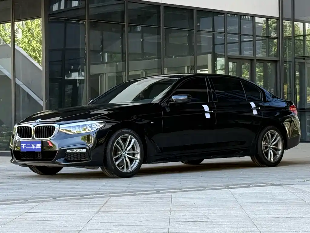 BMW 5 Series 2018 525Li M Sports Package купить на сайте DeffCars