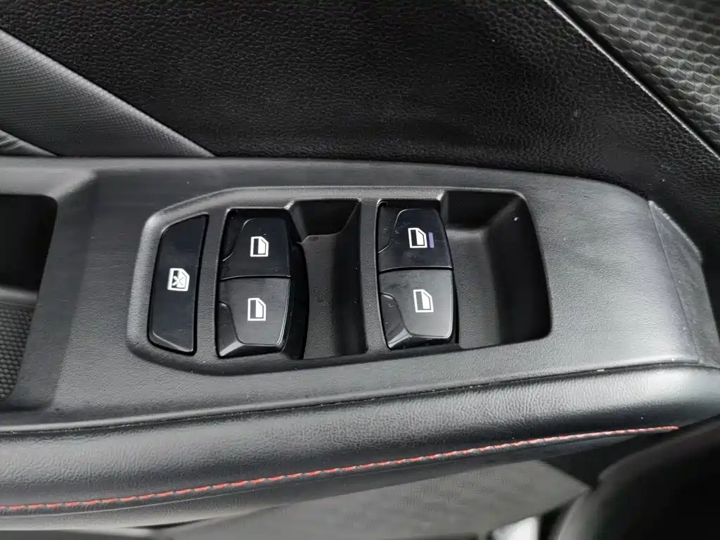 MG5 2022 180DVVT Manual Youth Deluxe Edition купить на сайте DeffCars
