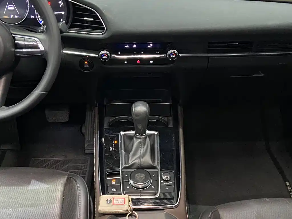 Mazda CX-30 2022 2.0L automatic Jiayue type купить на сайте DeffCars