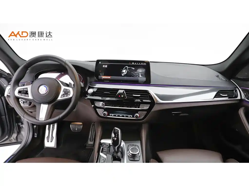 BMW 540i/3.0T/22 models/facelift style version M sports package купить на сайте DeffCars