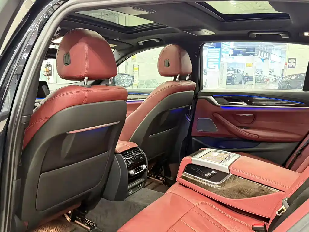 BMW 5 Series 2020 530Li Exclusive M Sports Package купить на сайте DeffCars