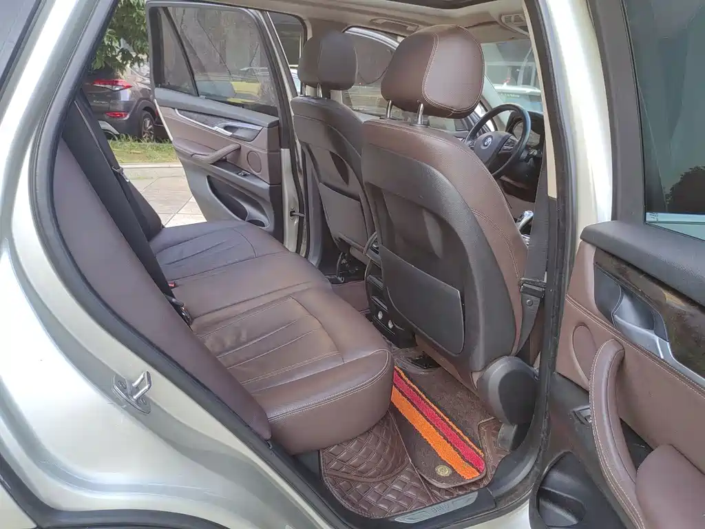 BMW X5 (импорт) 2015 xDrive28i купить на сайте DeffCars