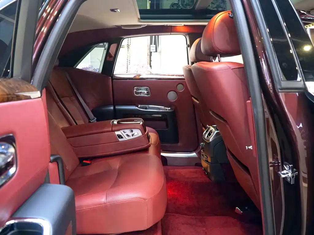 Ghost 2010 6.6T Standard Edition купить на сайте DeffCars