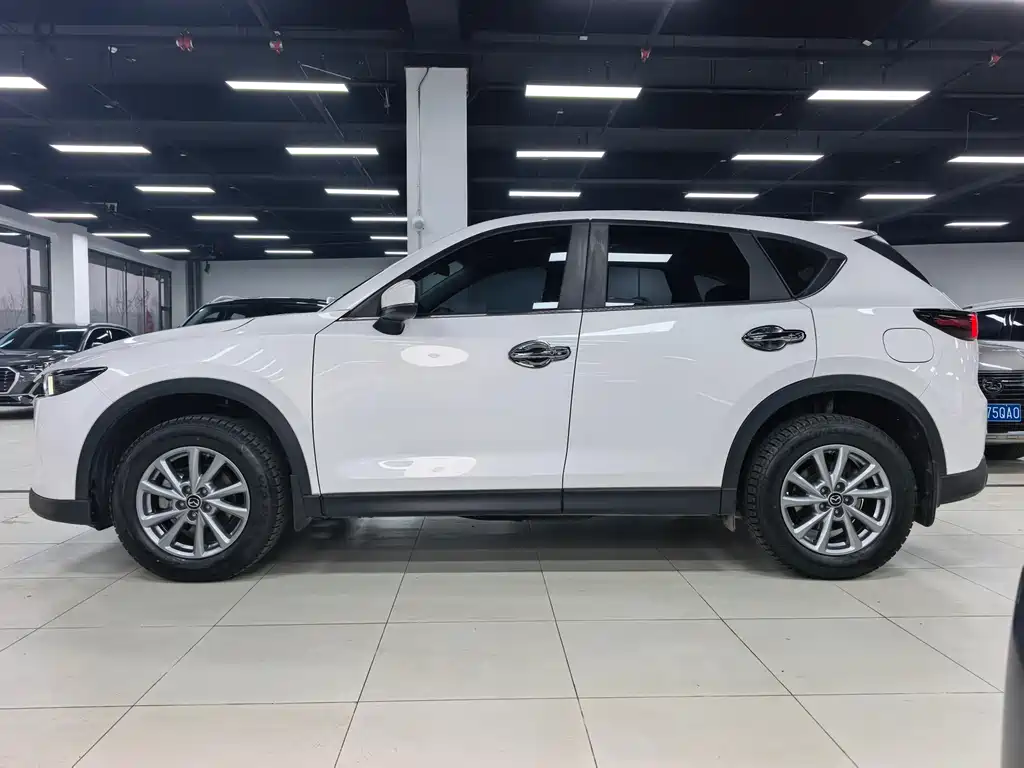 Mazda CX-5 2022 2.0L automatic two-wheel drive smart model купить на сайте DeffCars