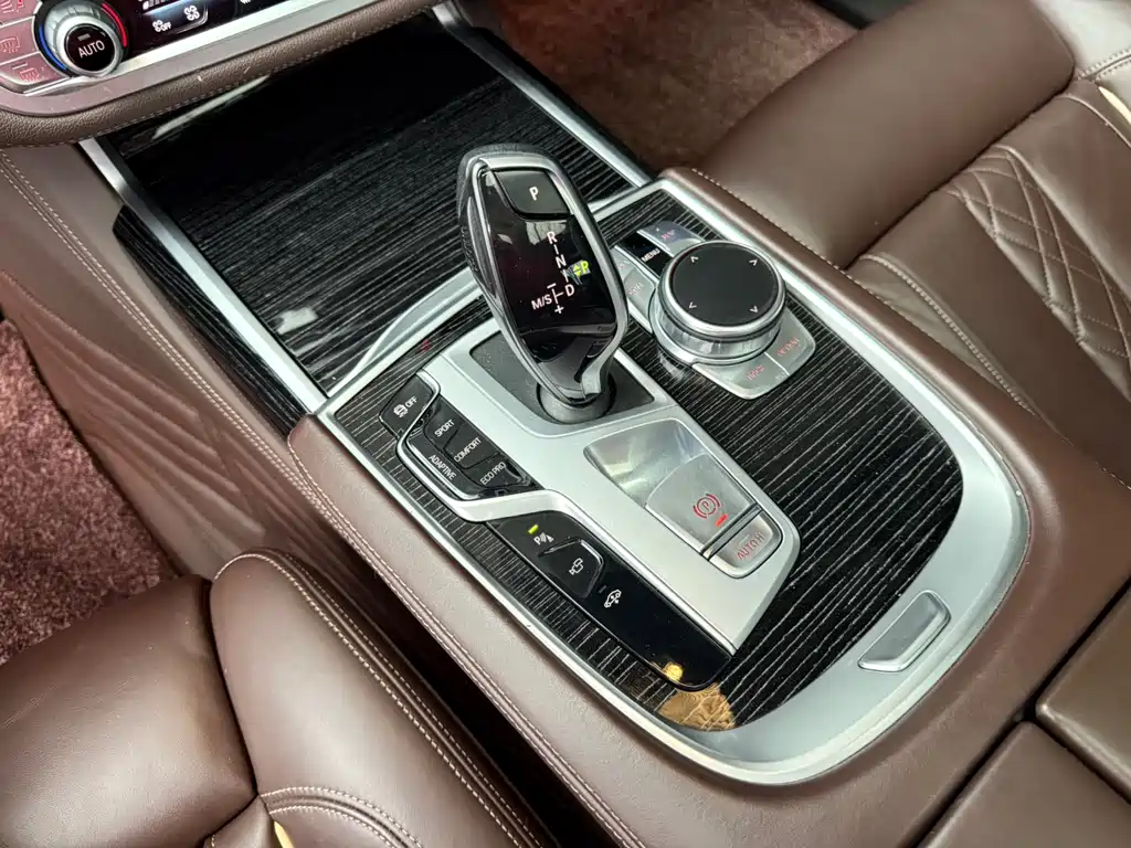 BMW 7 Series 2021 730Li M Sports Package купить на сайте DeffCars