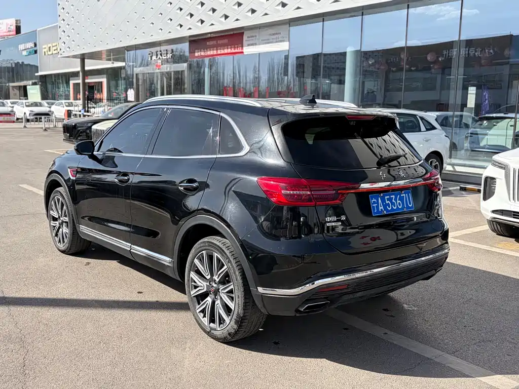 Hongqi HS5 2022 2.0T Zhilian Qiling four-wheel drive version купить на сайте DeffCars