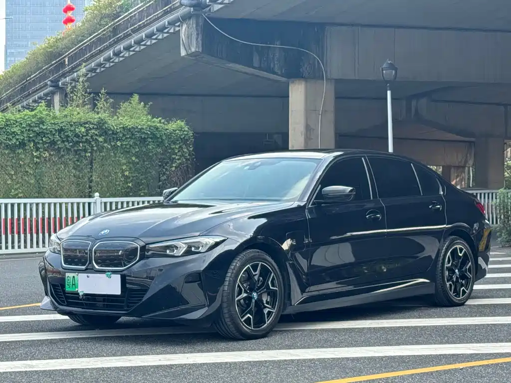 BMW i3 2023 eDrive 40L Night Package купить на сайте DeffCars