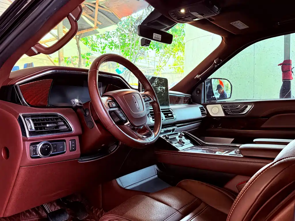 Navigator 2020 3.5T Long Axis Presidential Edition купить на сайте DeffCars