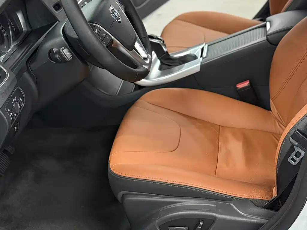 Volvo S60 2017 S60L T3 Smart Edition купить на сайте DeffCars
