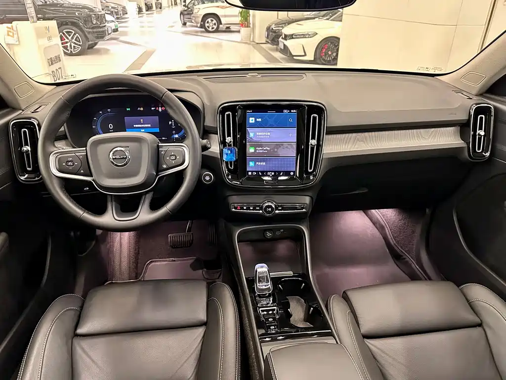 Volvo XC40 2025 B4 four-wheel drive Zhiyuan luxury version купить на сайте DeffCars