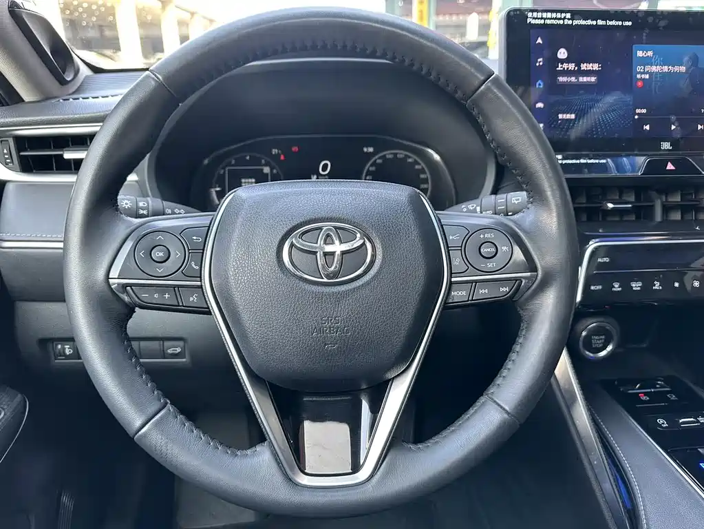 Vesa 2023 2.0L CVT two-wheel drive premium version купить на сайте DeffCars