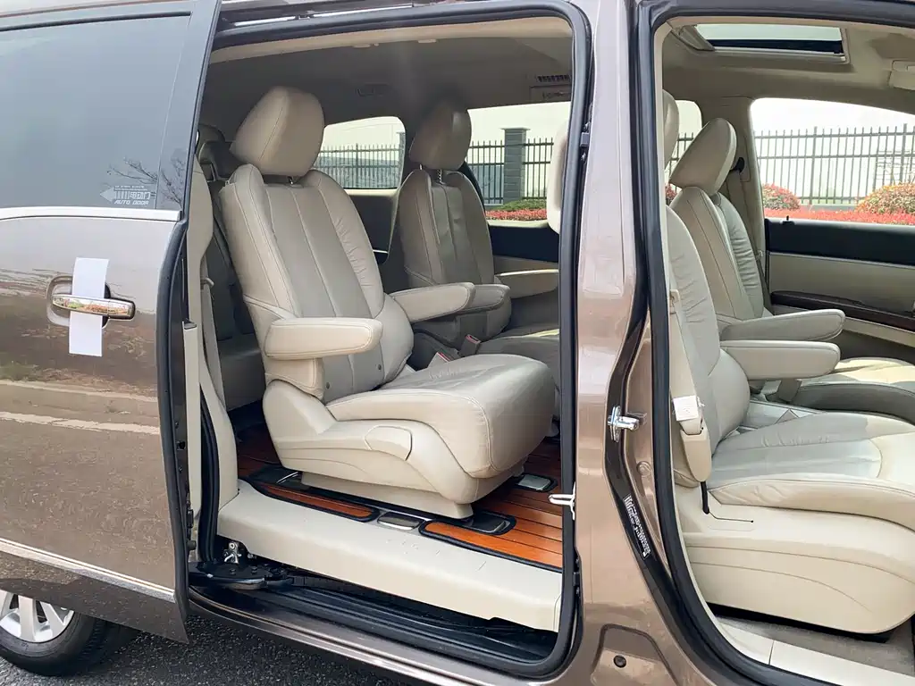 Buick GL8 2017 25S luxury model National V купить на сайте DeffCars