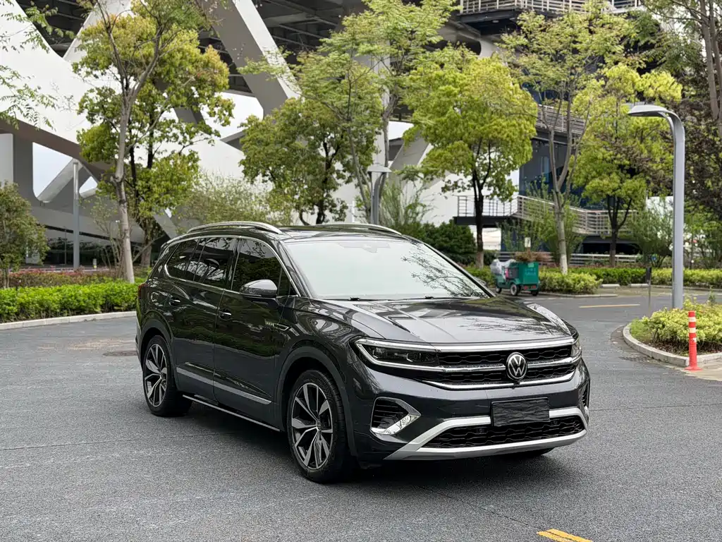 Lanjing 2022 530TSI four-wheel drive flagship Shengjing Edition Pro 6 seats купить на сайте DeffCars