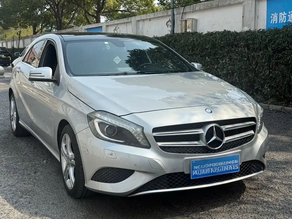 Mercedes-Benz A-Class Import 2015 A 180 купить на сайте DeffCars