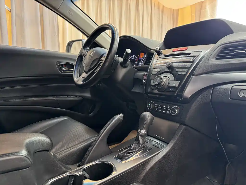 Acura ILX 2013 1.5L Hybrid купить на сайте DeffCars