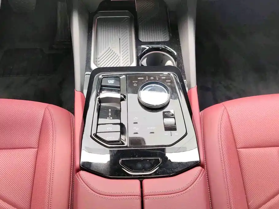 BMW i5 2025 eDrive 35L M Sport Kit купить на сайте DeffCars