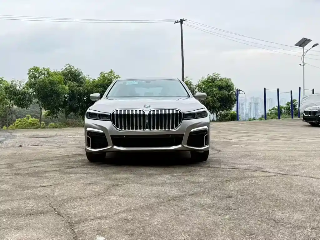 BMW 7 Series 2018 740Li Leading Excellence Package купить на сайте DeffCars