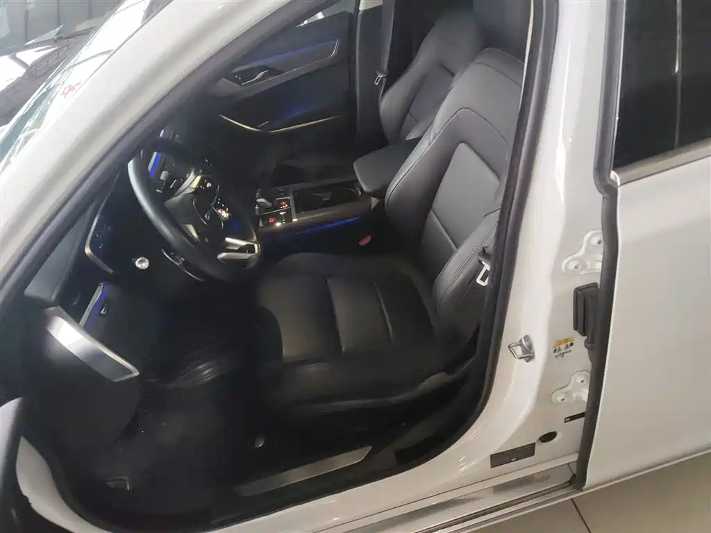 Jaguar XFL 2022 XFL 2.0T P200 2WD Elite Deluxe Edition купить на сайте DeffCars