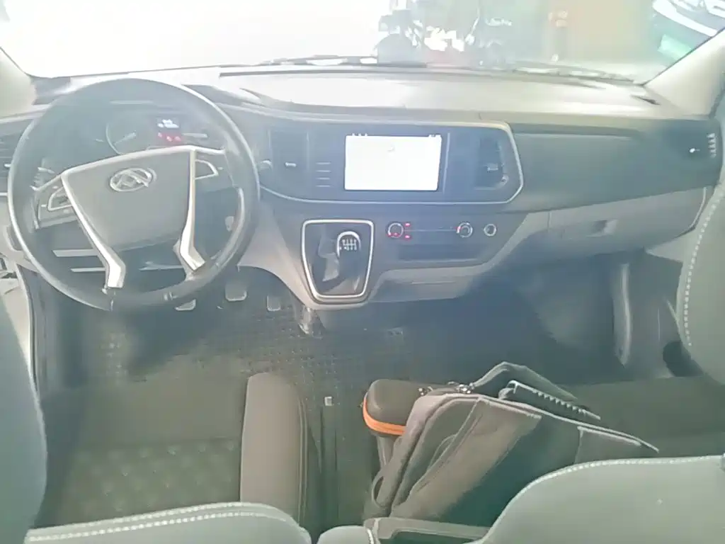 Xintu V80 2023 model 2.0T manual classic Aoyuntong short-axis ultra-low roof 7/8/9 seats купить на сайте DeffCars