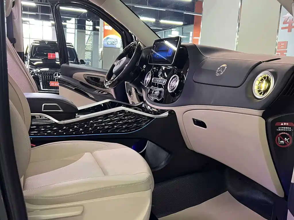 Vito 2023 2.0T Elite Edition 7 seats купить на сайте DeffCars
