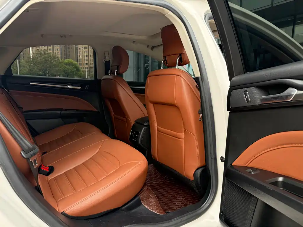Mondeo 2018 EcoBoost 200 Cognac Special Edition купить на сайте DeffCars