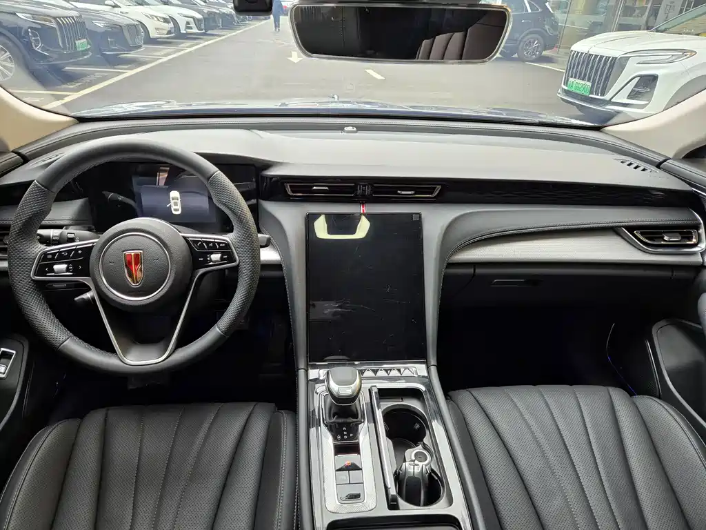Hongqi H5 2023 1.5T DCT Zhilian Qiyun Edition купить на сайте DeffCars