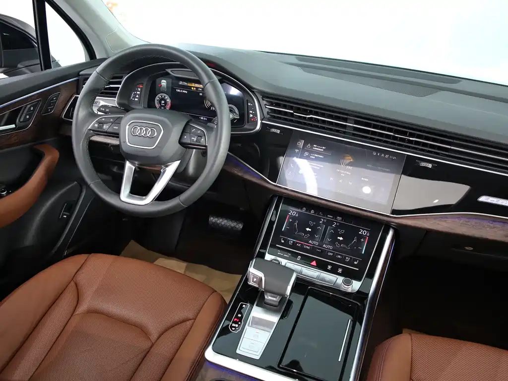 Audi Q7 2022 55 TFSI quattro S line sports купить на сайте DeffCars