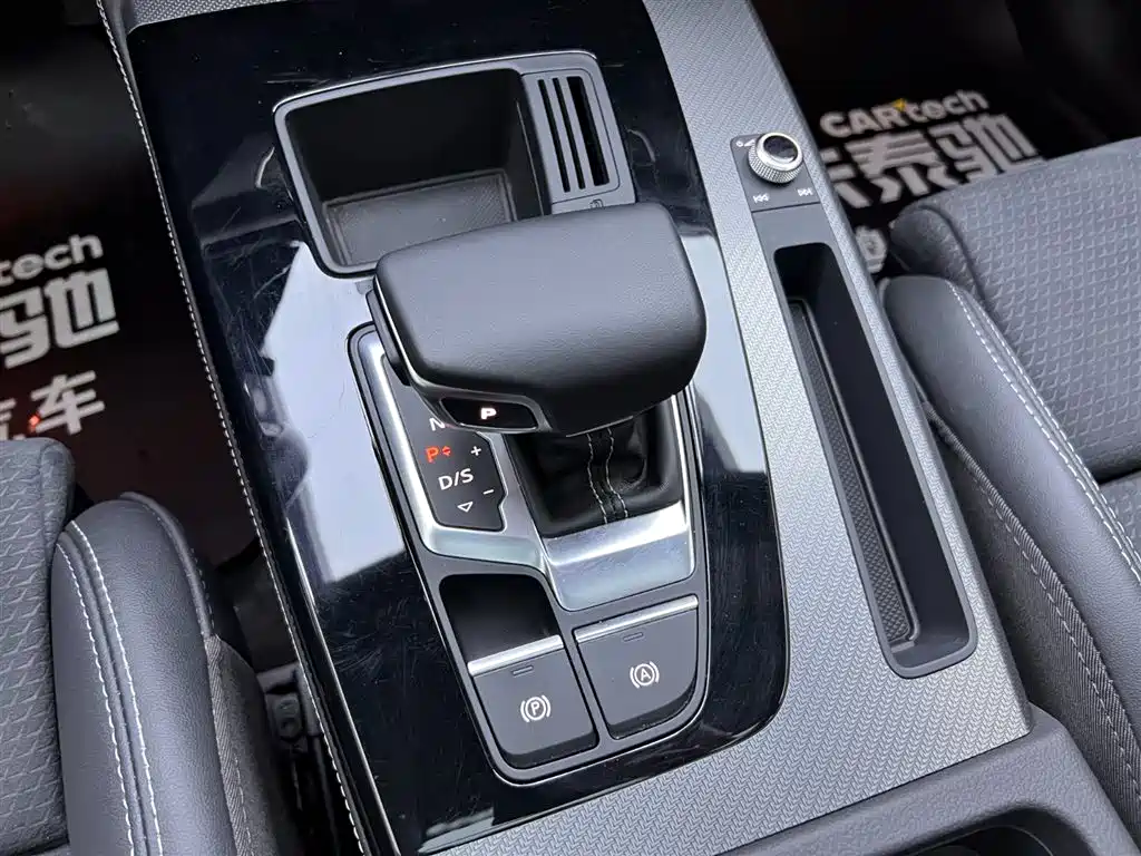 Audi Q5L Sportback 2022 40 TFSI luxury model купить на сайте DeffCars