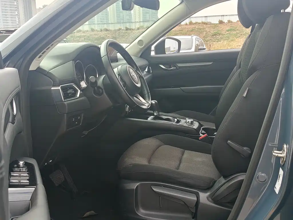 Mazda CX-5 2021 2.0L automatic two-wheel drive smart model купить на сайте DeffCars