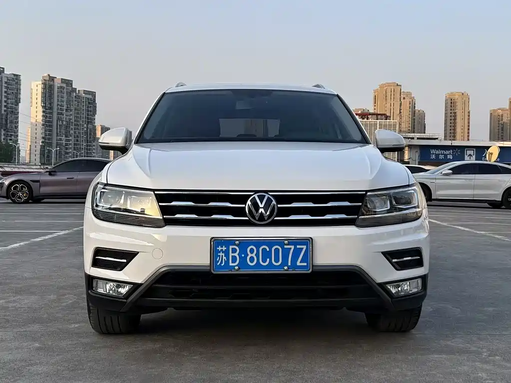 Tiguan L 2021 330TSI automatic two-wheel drive smart version купить на сайте DeffCars