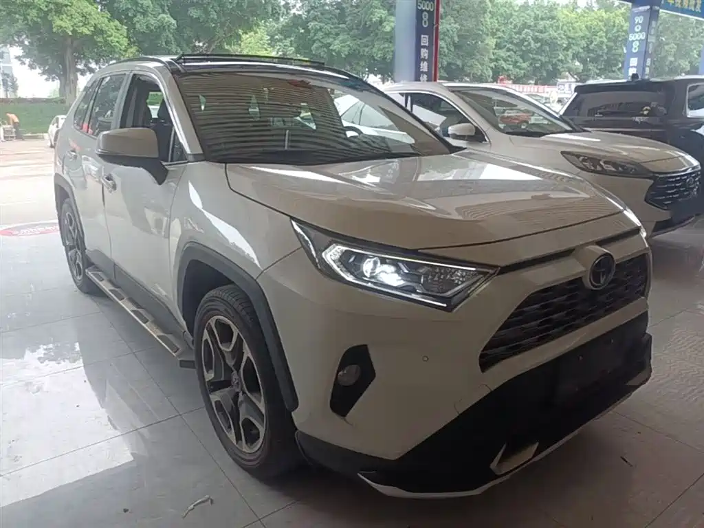 RAV4 Rongfang 2020 2.0L CVT two-wheel drive premium version купить на сайте DeffCars