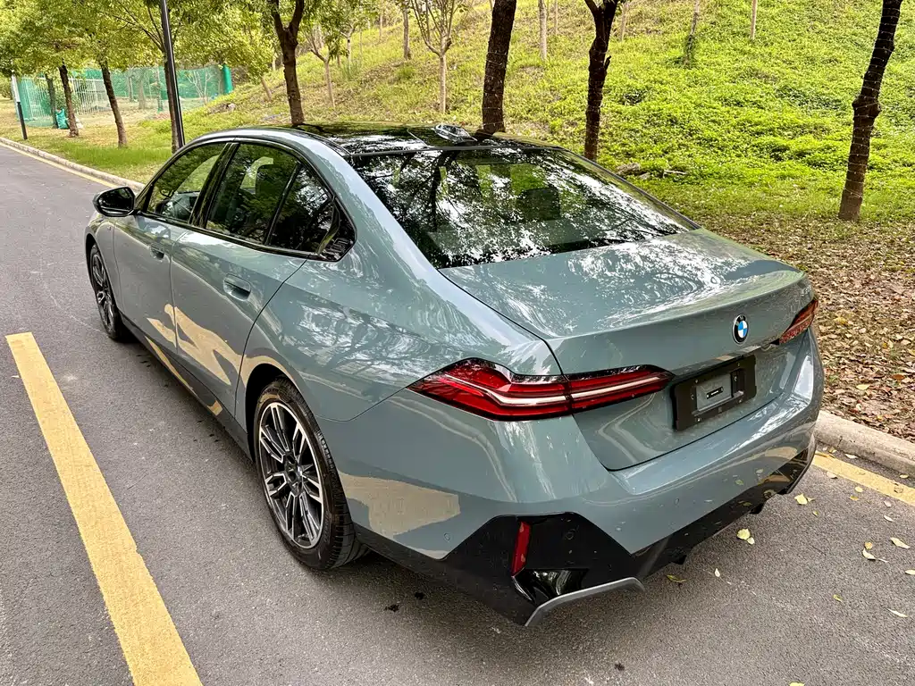 BMW 5 Series Imported 2024 525i M Sports Package купить на сайте DeffCars