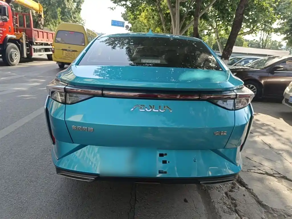 Yixuan 2020 230T automatic dazzling track version купить на сайте DeffCars