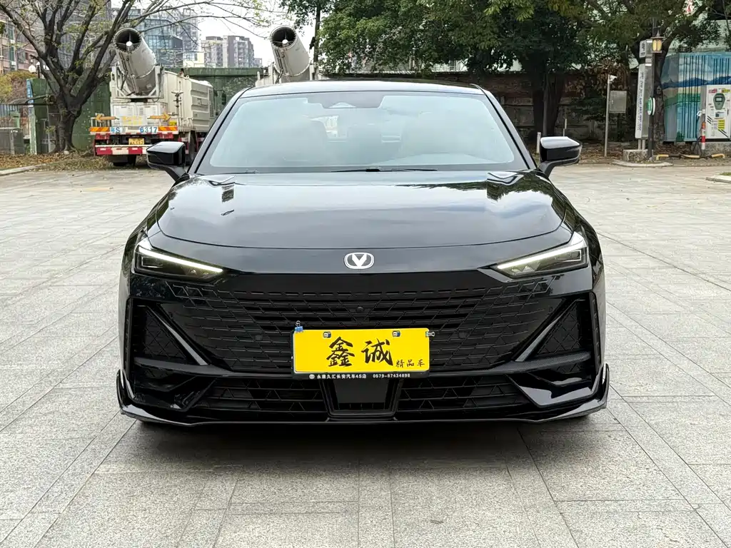 Changan UNI-V 2023 1.5T sports version купить на сайте DeffCars
