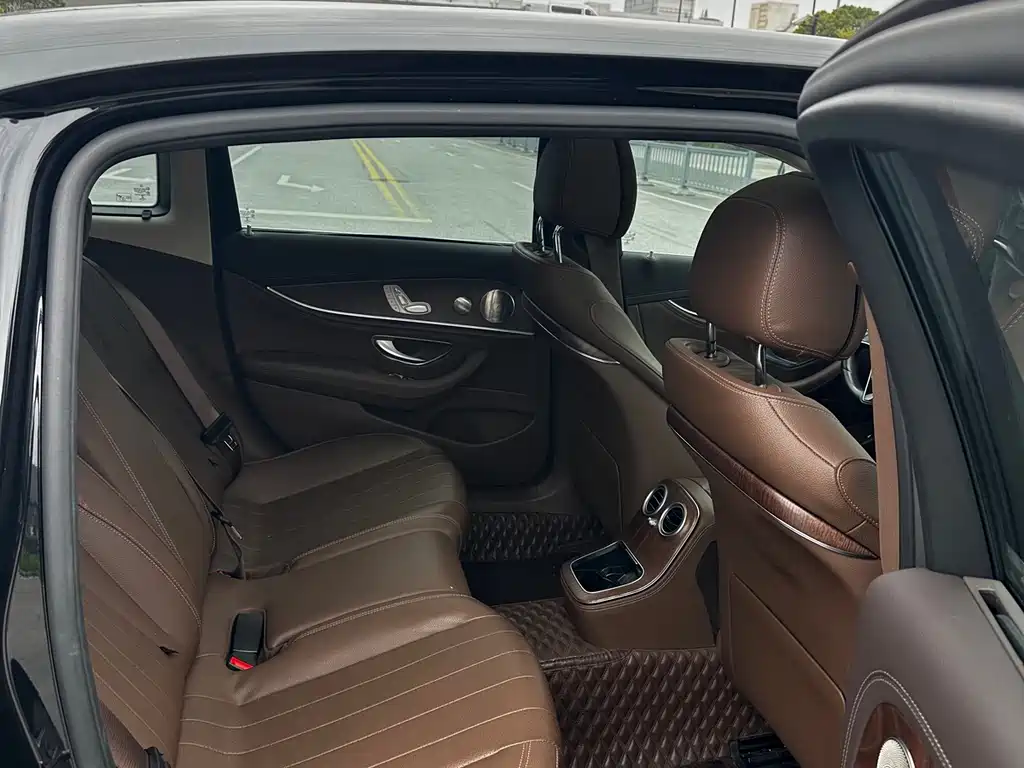 Mercedes-Benz E-Class 2023 facelift E 300 L luxury model купить на сайте DeffCars
