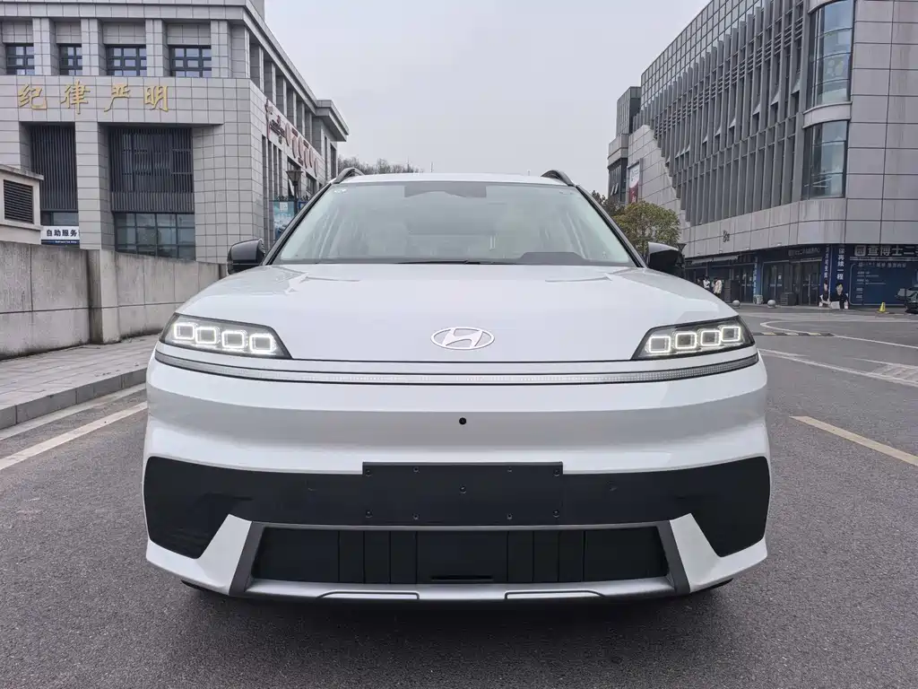 EO 2025 two-wheel drive SMART version 64.2kWh купить на сайте DeffCars