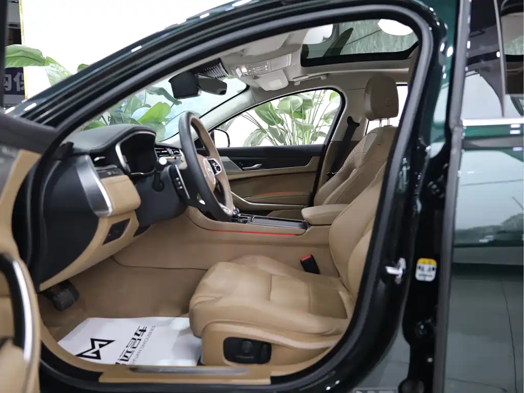 Jaguar XFL 2024 2.0T P250 two-wheel drive exclusive luxury version купить на сайте DeffCars