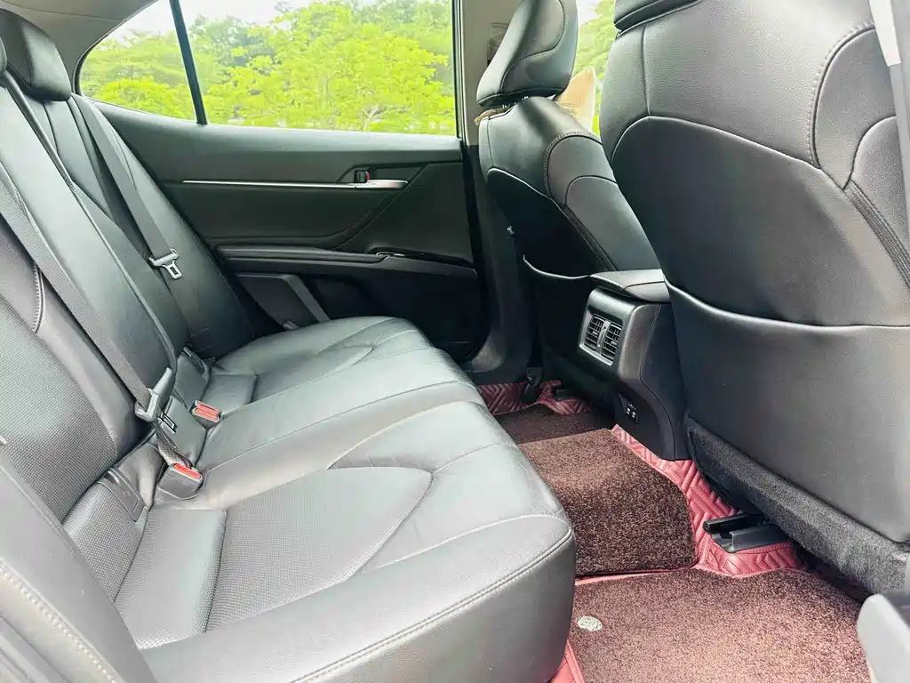 Camry 2018 2.0G Deluxe Edition купить на сайте DeffCars